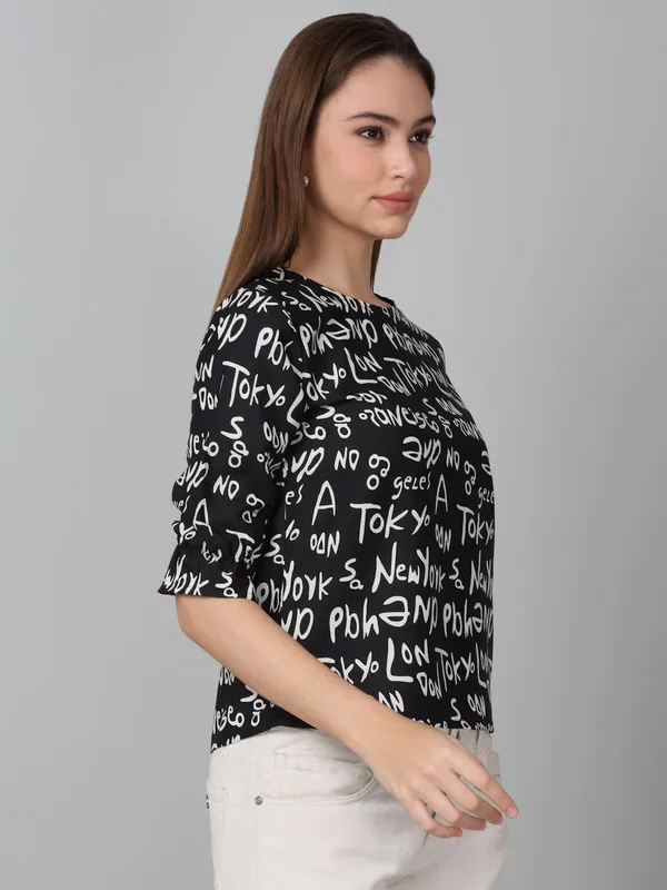 Black_And_White_Poly_Cotton_Top_For_Women