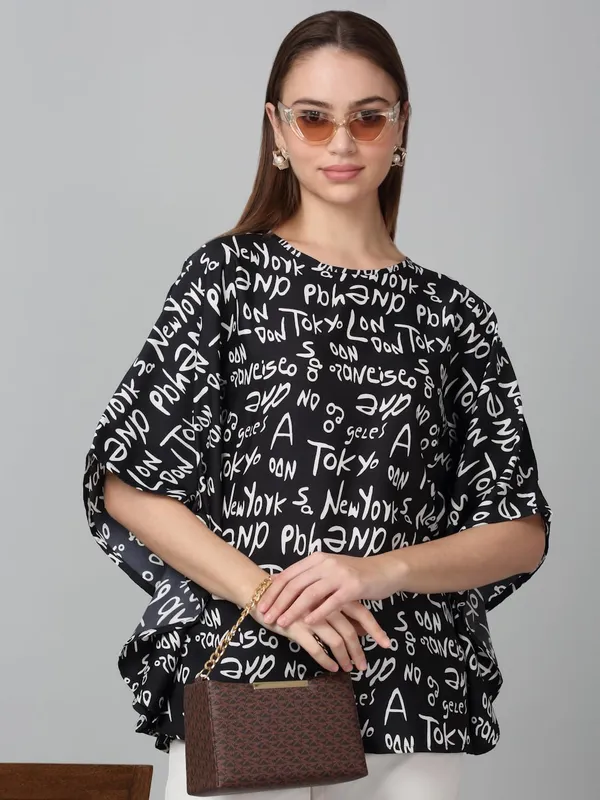 Black_And_White_Poly_Cotton_Top_For_Women