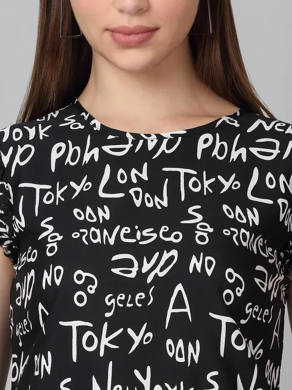 Dressitude-Black_&_White-Top