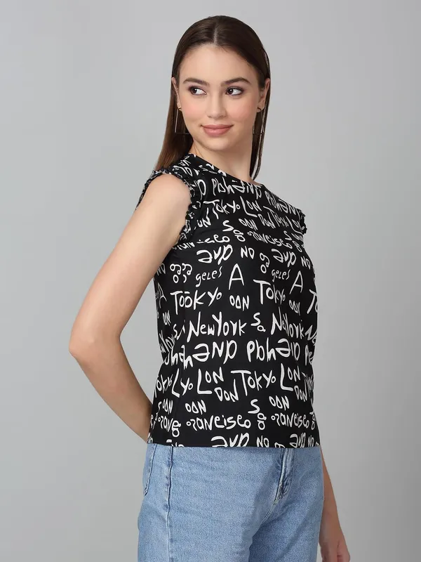Black_And_White_Poly_Cotton_Top_For_Women