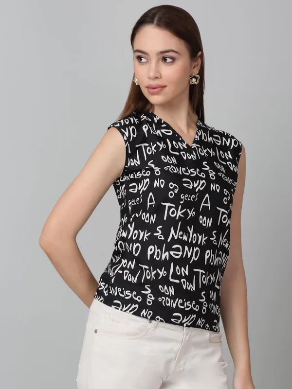 Dressitude-Black_&_White-Top