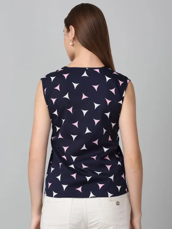Dressitude-Navy-Top