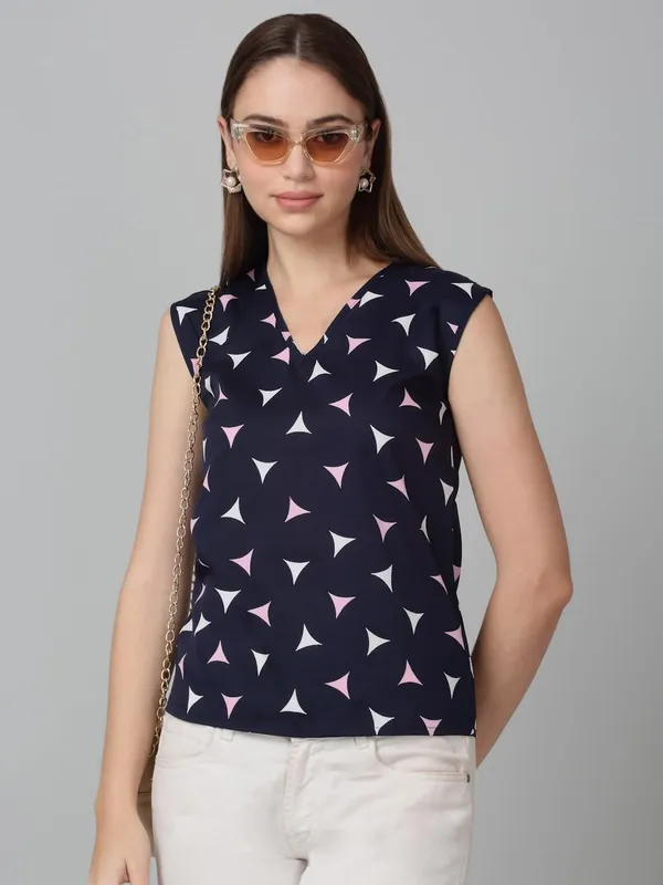 Dressitude-Navy-Top