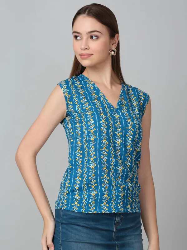 Dressitude-Ferozi-Top