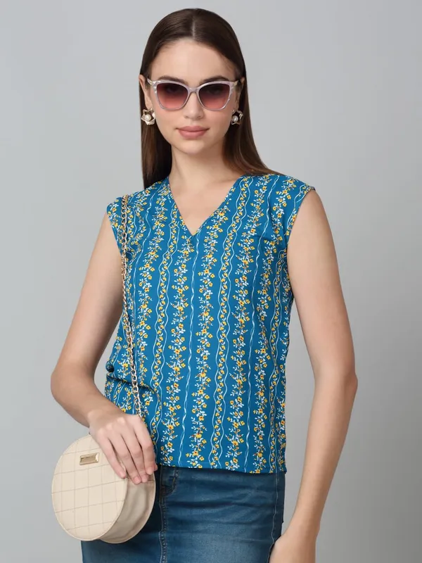 Dressitude-Ferozi-Top