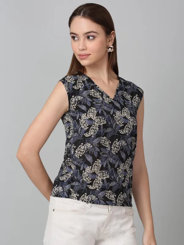 Dressitude-Black-Top