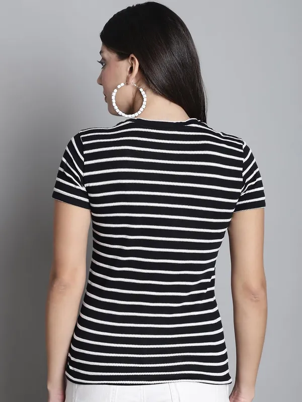 Black_Cotton_Shirt_For_Women
