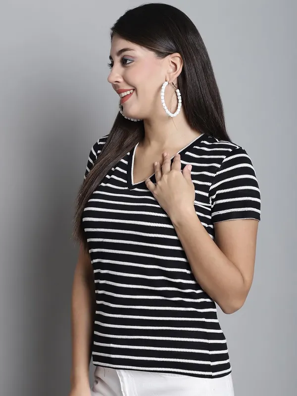 Black_Cotton_Shirt_For_Women