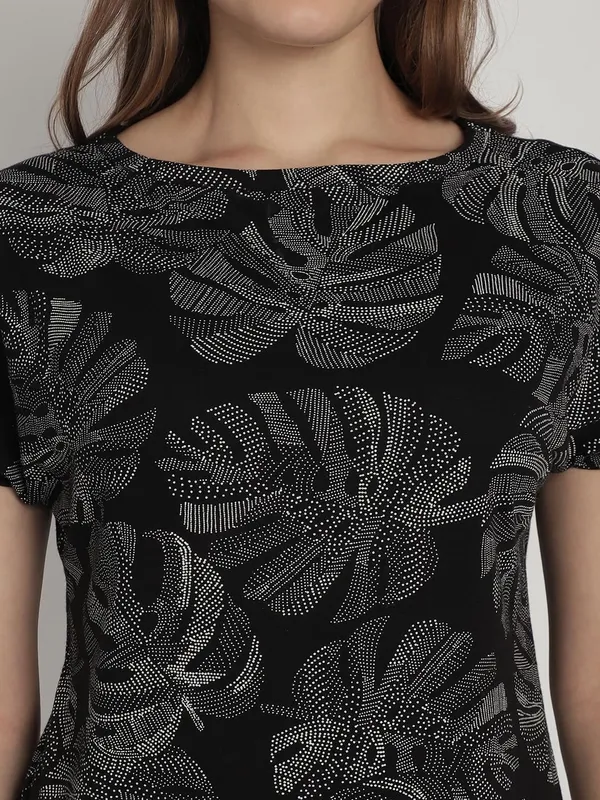 Dressitude-Black-T-Shirt