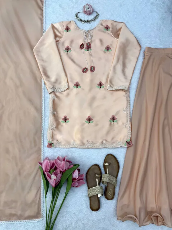Peach_Satin_Silk_Floral_Embroidered_Kurta_Pant_Dupatta_Set_For_Women