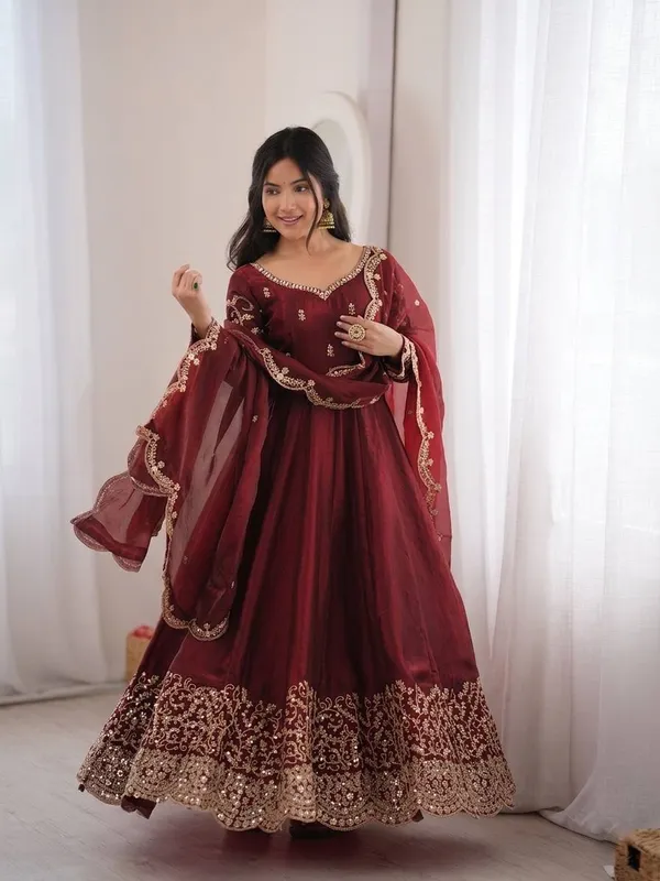 Maroon_Satin_Silk_Flared_Embroidered_Anarkali_Suit_Set_For_Women