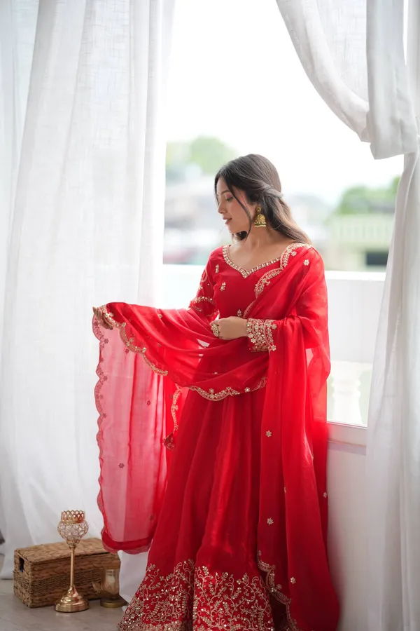 Red_Satin_Silk_Embroidered_Flared_Anarkali_Suit_Set_For_Women