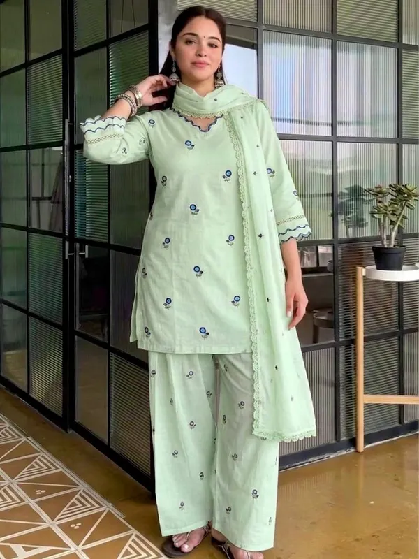 Pista_Mul_Chanderi_Straight_Printed_Kurta_Set_For_Women