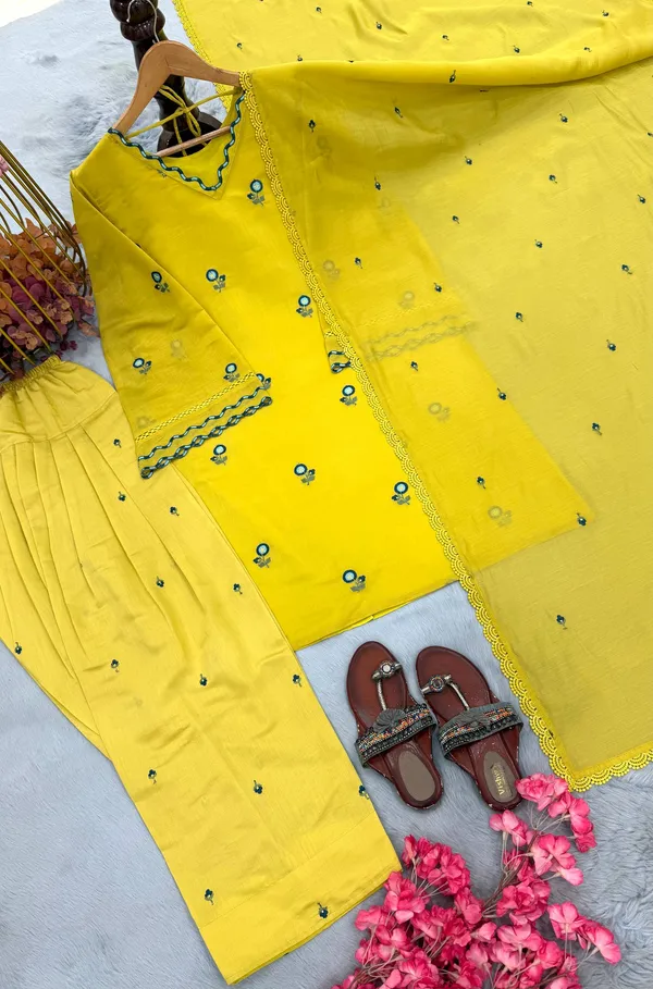 Yellow_Mul_Chanderi_Straight_Embroidered_Kurta_Set_For_Women