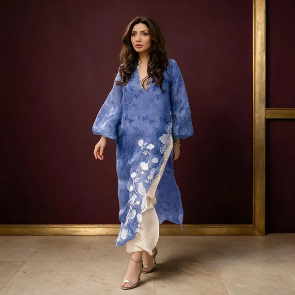Blue_Organza_Straight_Floral_Print_Kurta_Set_For_Women