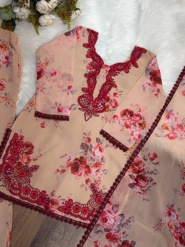 Peach_And_Maroon_Georgette_Floral_Print_Straight_Kurta_Pant_Dupatta_Set_For_Women