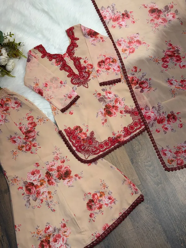 Peach_And_Maroon_Georgette_Floral_Print_Straight_Kurta_Pant_Dupatta_Set_For_Women