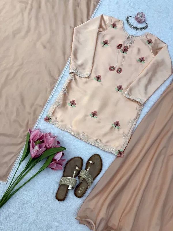 Peach_Satin_Silk_Floral_Embroidered_Kurta_Pant_Dupatta_Set_For_Women
