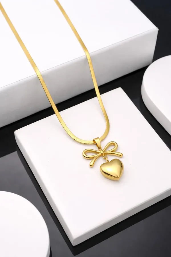 D_Glamm_Fashion_Bow_Heart_Pendant_Necklace_For_Women_Cute_Ribbon_Heart_Charm_With_Snake_Chain_Anti_Tarnish_Romantic_Jewellery_Gift_For_Girls_Wife_Girlfriend
