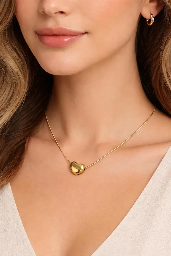 D_Glamm_Fashion_Heart_Necklace_With_Anti_Tarnish_Snake_Chain