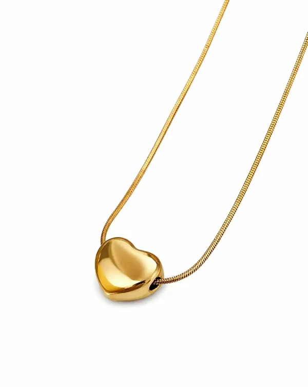 D_Glamm_Fashion_Heart_Necklace_With_Anti_Tarnish_Snake_Chain