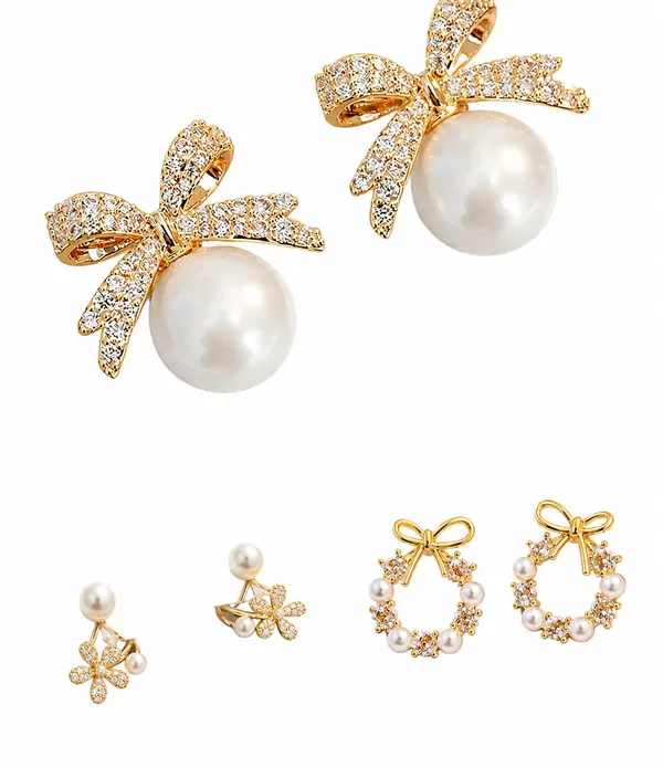 D_Glamm_Fashion_Pearl_And_Crystal_Bow_Stud_Earrings_Gold_Tone_Elegant_Wreath_Design_Fashion_Jewellery_Set