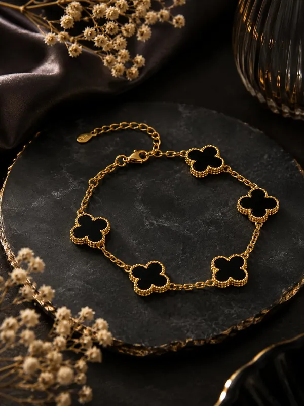 D_Glamm_Fashion_Gold_Tone_Stainless_Steel_Black_Clover_Charm_Chain_Bracelet
