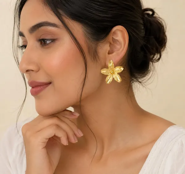 D_Glamm_Fashion_Gold_Flower_Stud_Earrings_With_Textured_Petals_For_Women