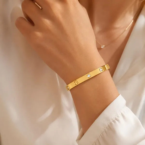 D_Glamm_Fashion_Gold_Tone_Bangle_Bracelet_And_Heart_Pendant_Necklace_Set