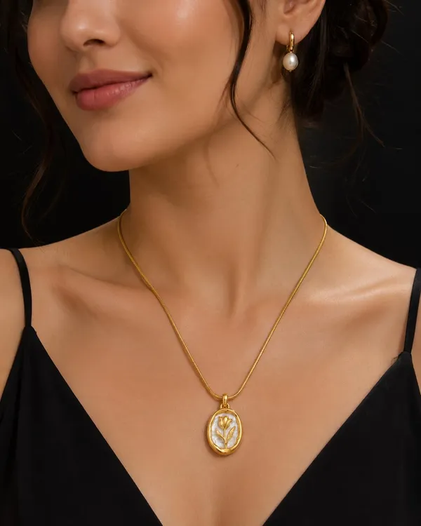 D_Glamm_Fashion_Gold_Tone_Tulip_Pendant_Necklace_And_Clover_Bracelet_Set