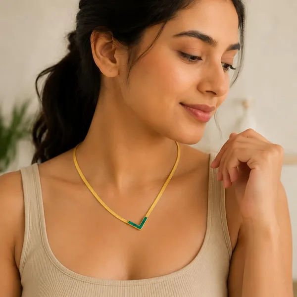 D_Glamm_Fashion_Gold_Herringbone_Chain_Necklace_With_Malachite_V_Shape_Pendant