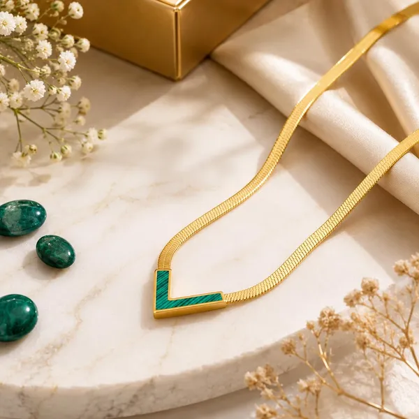 D_Glamm_Fashion_Gold_Herringbone_Chain_Necklace_With_Malachite_V_Shape_Pendant