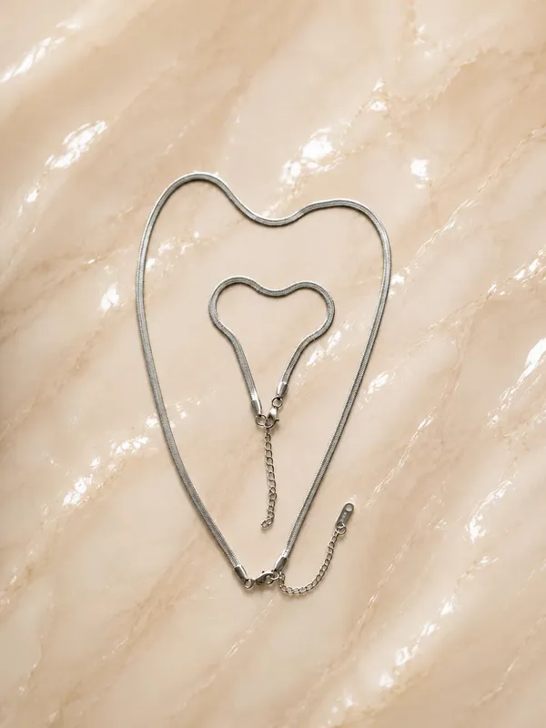 D_Glamm_Fashion_Silver_Snake_Chain_Necklace_And_Bracelet_Set_With_Lobster_Clasp