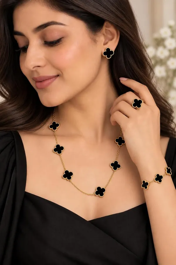 D_Glamm_Fashion_Four_Leaf_Clover_Jewellery_Set_Gold_Tone_With_Black_Motif