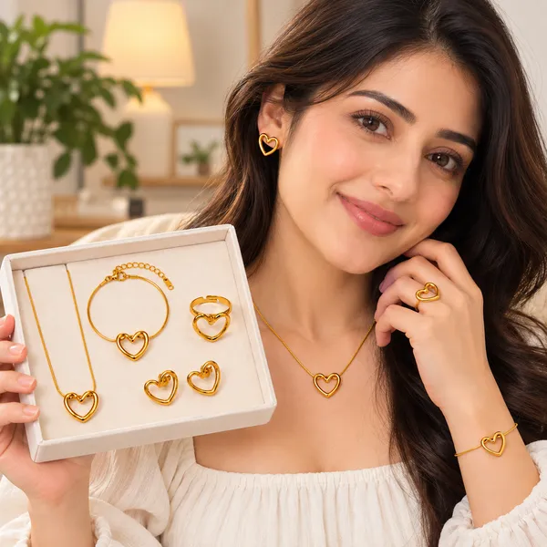 Gold_Tone_Heart_Jewellery_Set_for_Women