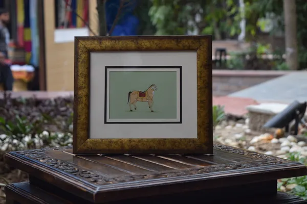 Wooden_Traditional_Horse_Artwork_Frame