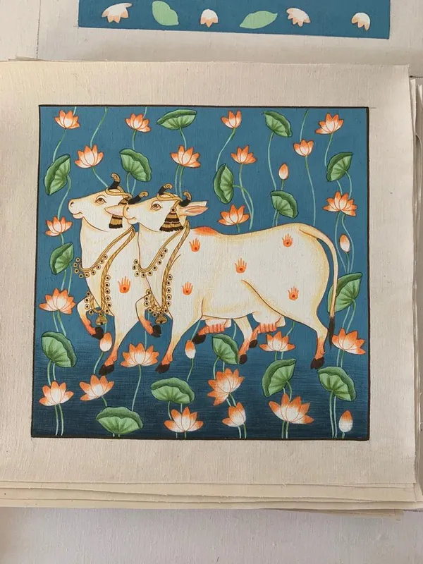 Traditional_Floral_Cow_Art_Wall_Painting