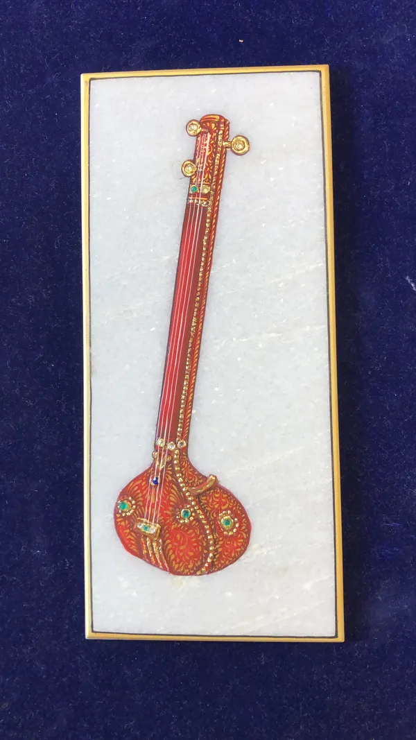 Red_And_Gold_Miniature_Veena_Decorative_Showpiece