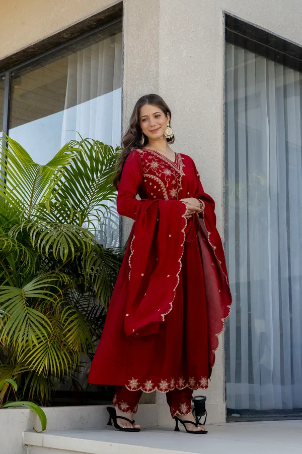 Sherri_Hill-Kurta_Set-RED