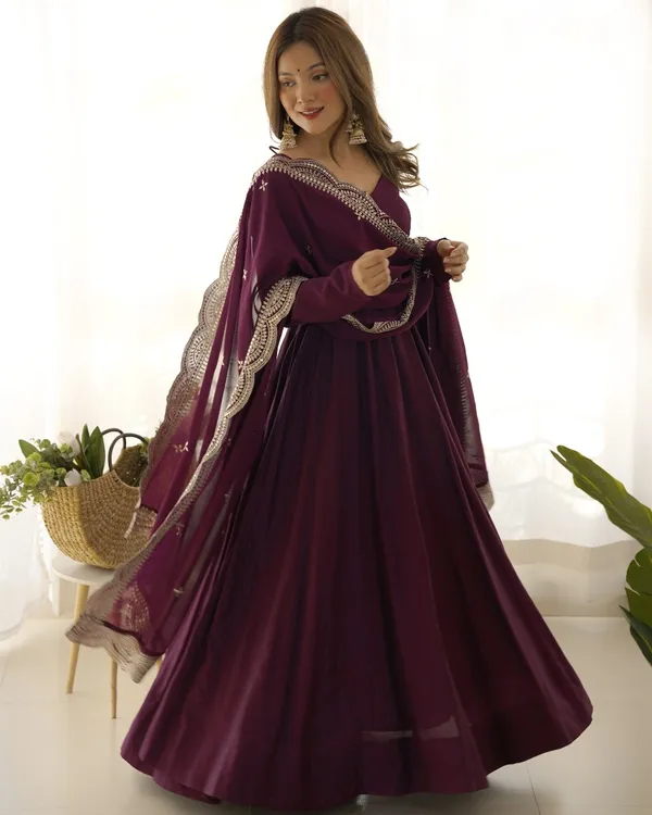 Sherri_Hill-Kurta_Set-WINE