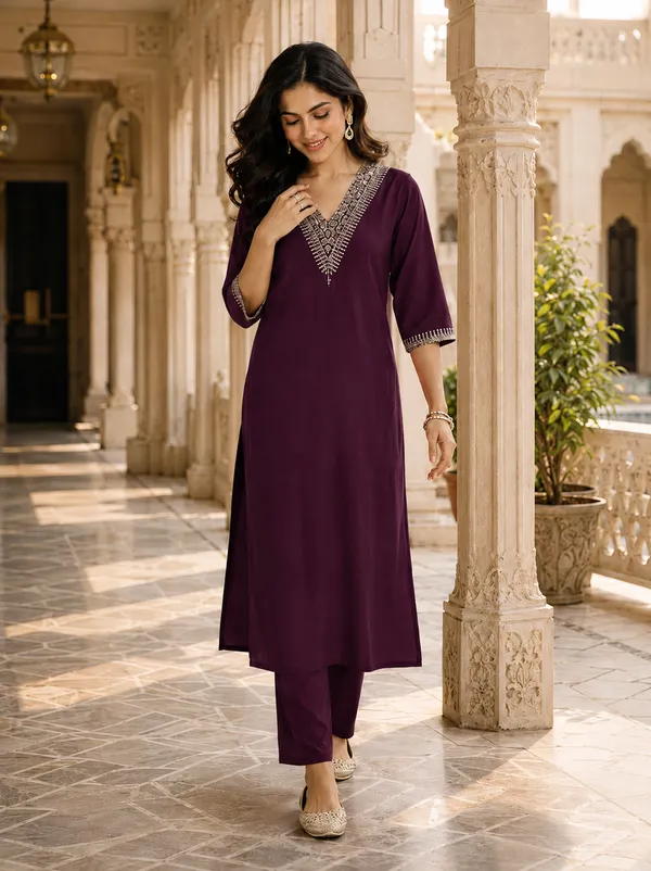 Sherri_Hill-Kurta_Set-WINE