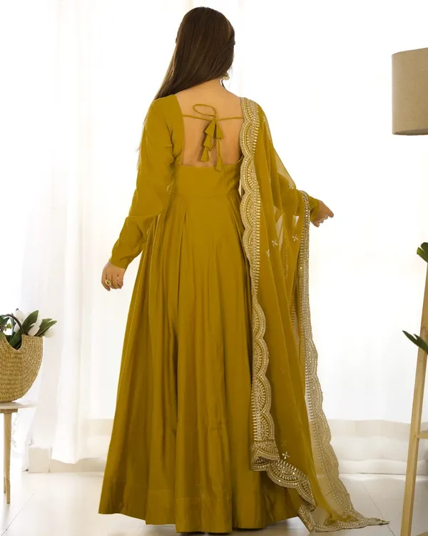 Sherri_Hill-Kurta_Set-MUSTARD