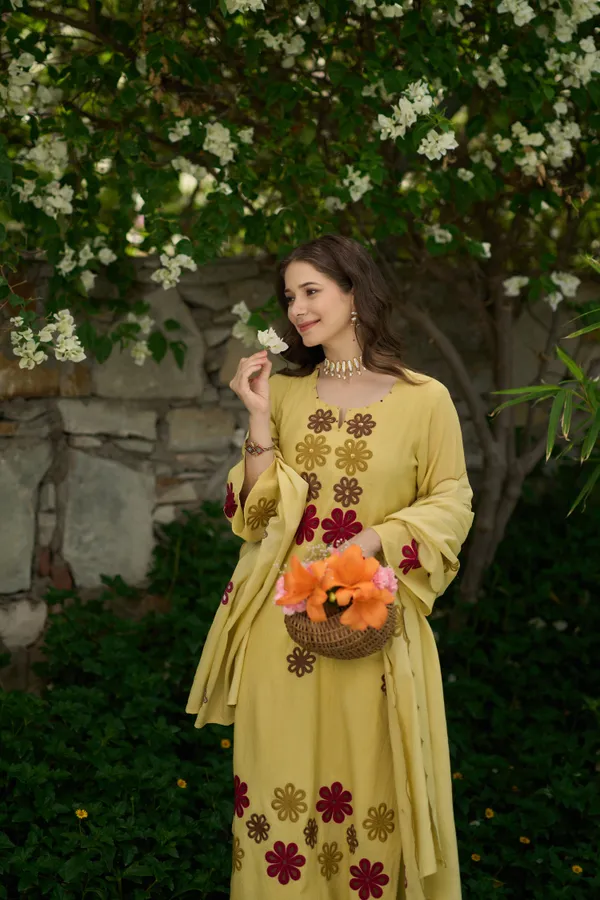 Sherri_Hill-Kurta_Set-YELLOW