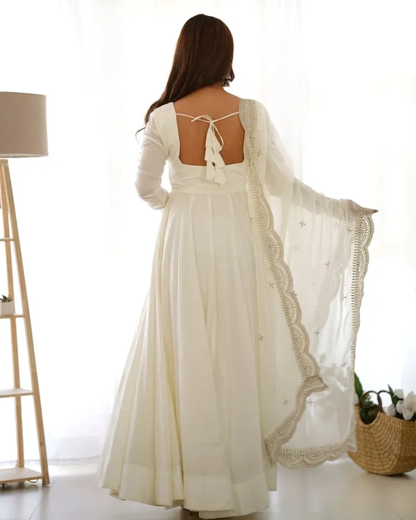 Sherri_Hill-Kurta_Set-WHITE