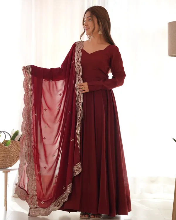 Sherri_Hill-Kurta_Set-RED