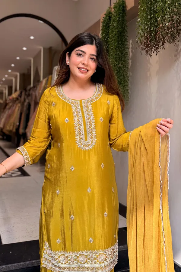 Sherri_Hill-Kurta_Set-yellow