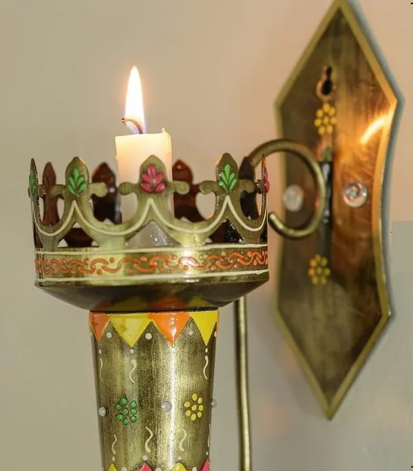 Wall_Mounted_Iron_Candle_Holder