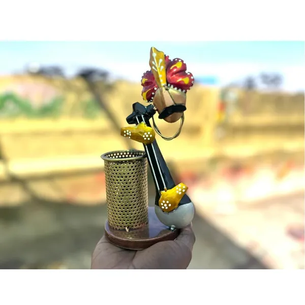 Metal_Musician_Pen_Holder