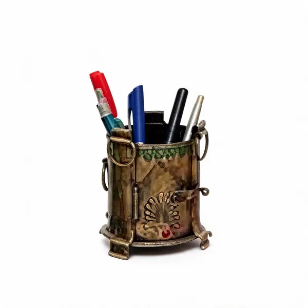 Iron_Gold_Decorative_Miniature_Pen_Stand