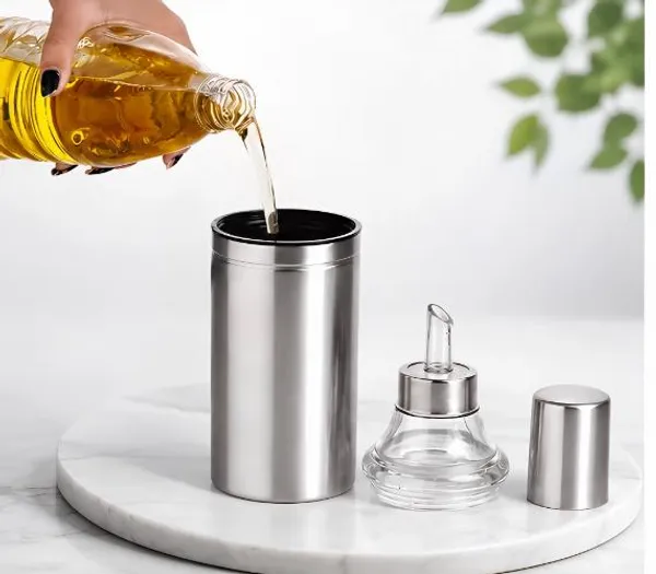 Stainless_Steel_Modern_Controlled_Pour_Oil_Dispenser_Bottle